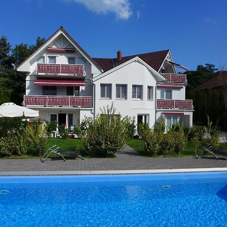Villa Astoria บาลาตองโยรอค ภายนอก รูปภาพ